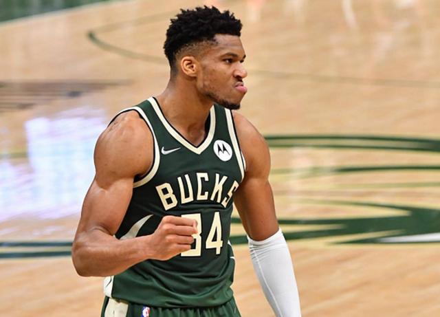 字母哥遭遇十二持续失利，TES教练压力巨大！