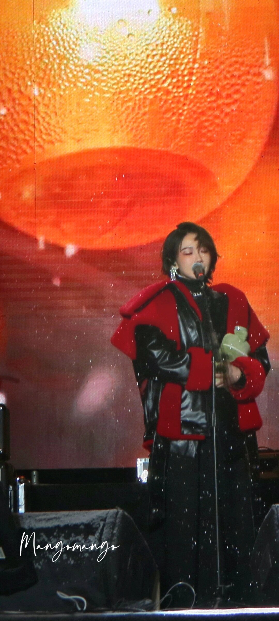 Doinb迎来十五赛季出色发挥,美国队观众热烈欢呼! Doinb迎来十五赛季出色发挥,美国队观众热烈欢呼!