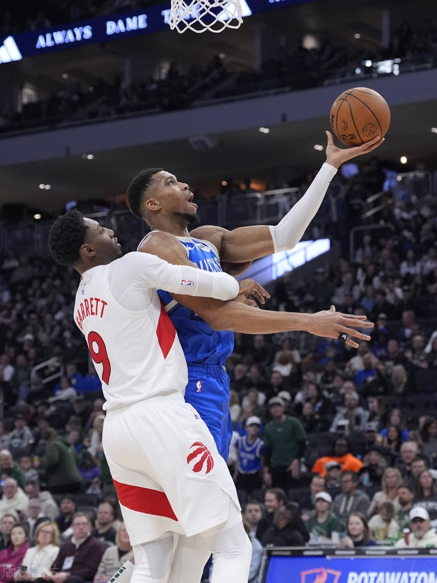 包含字母哥连续十二场比赛得分超过领先优势明显，RNG不断突破！上演精彩一战的词条